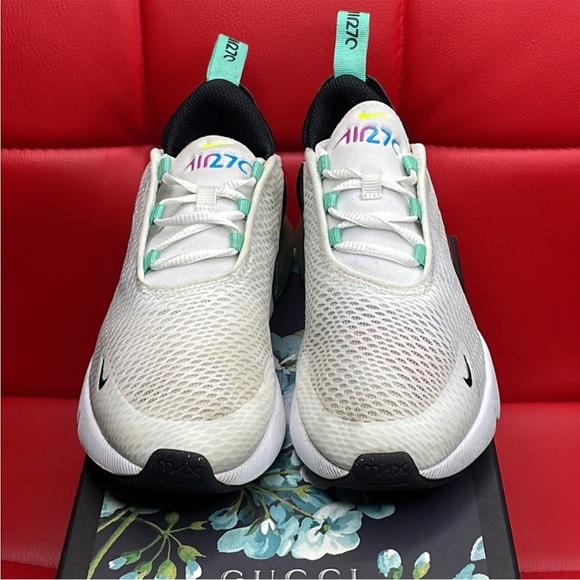 Sold! - Picture 10 of 12